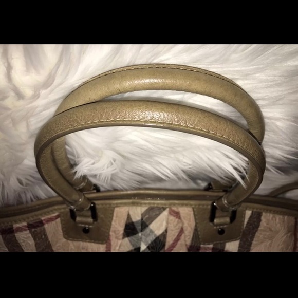 Burberry NovaCheck Embossed Floral Bag authentic - Picture 6 of 16